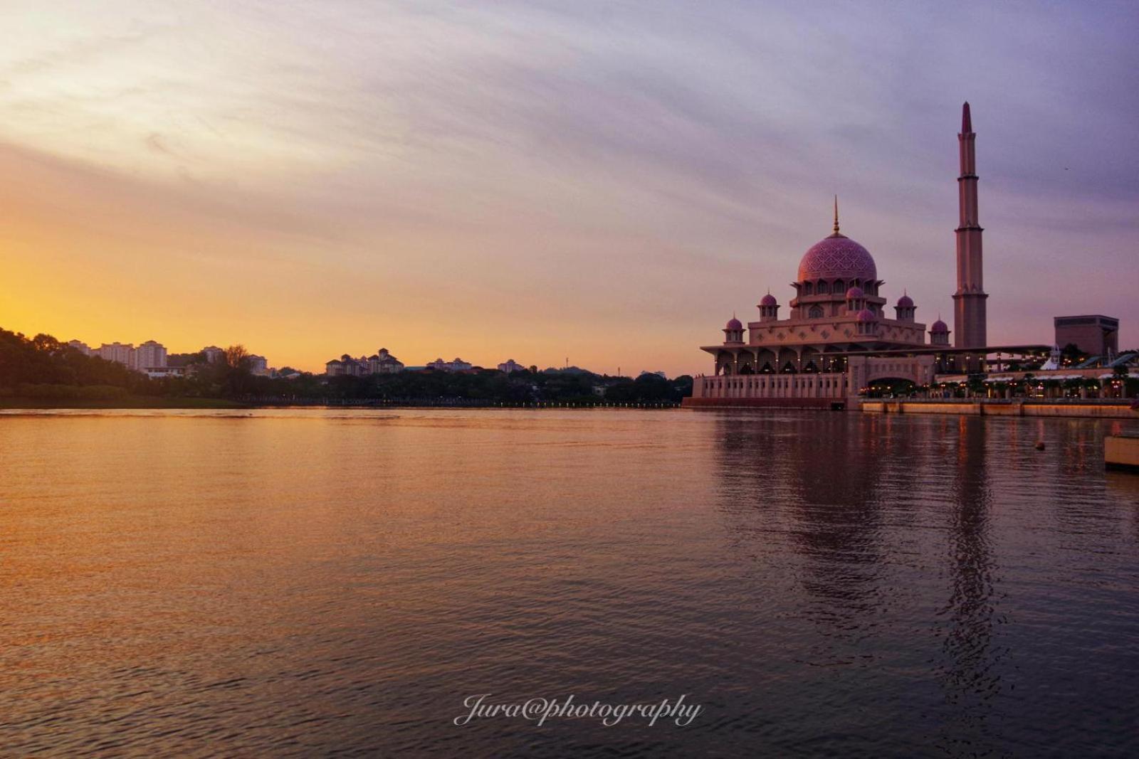Putrajaya Transit Romestay Exteriör bild